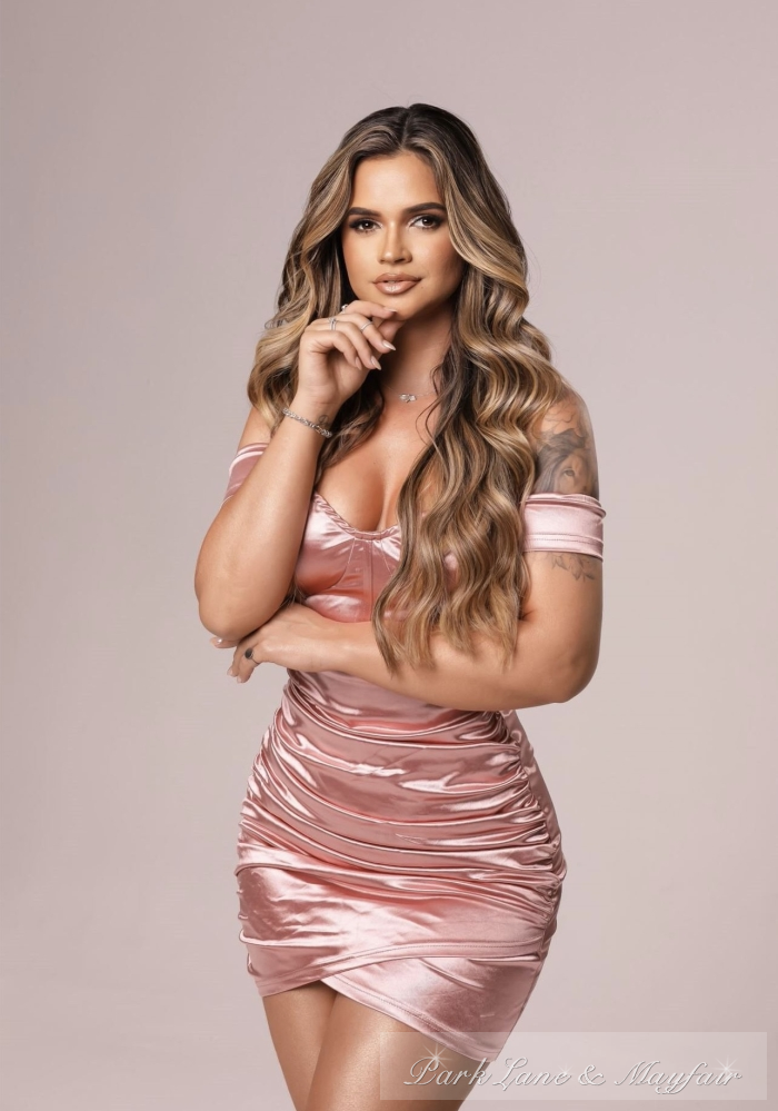 Pearl is one of our best Brazilian escorts with perfect feminine curves