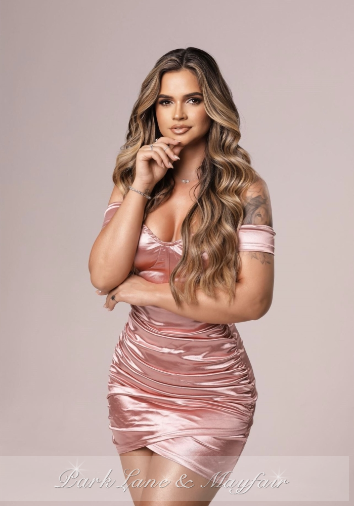 Pearl is one of our best Brazilian escorts with perfect feminine curves