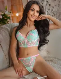 Pretty escort Gail looks fantastic with her sweet smile
